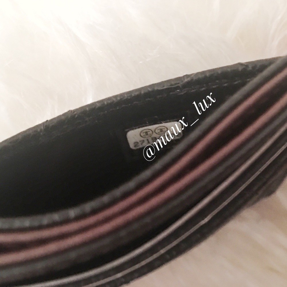 🌸SOLD🌸 Black Caviar Quilted Card Holder Wallet - Picture 6 of 8